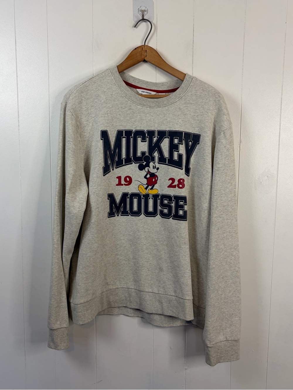 Joe Fresh Mickey Mpuse Crew Sweatshirt size XL off white preppy Disney lounge